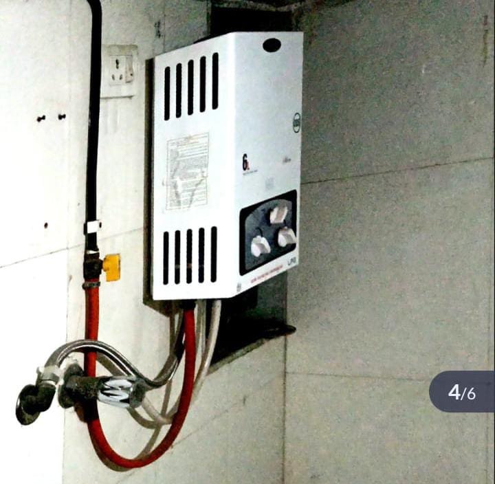 Gas geyser wall installation